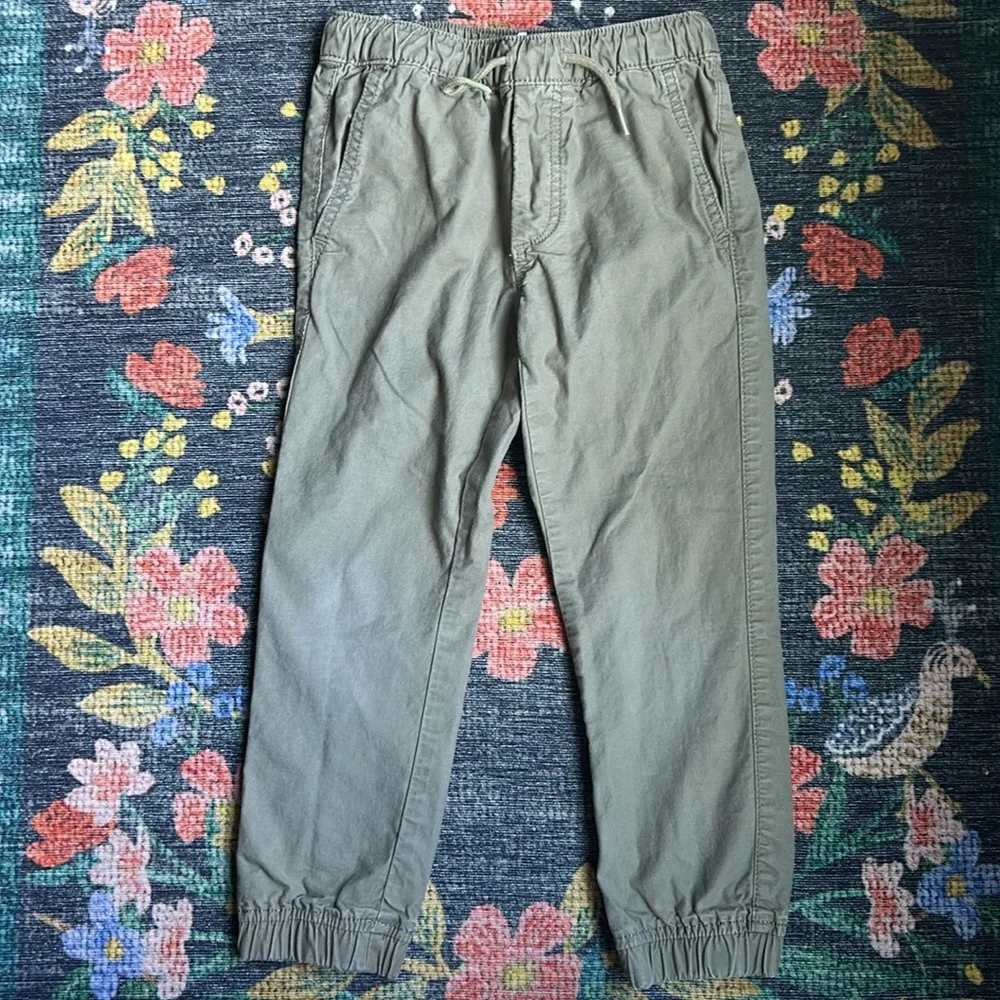 Gap Khaki Green Boys Joggers Bundle, Size Small (6-7)